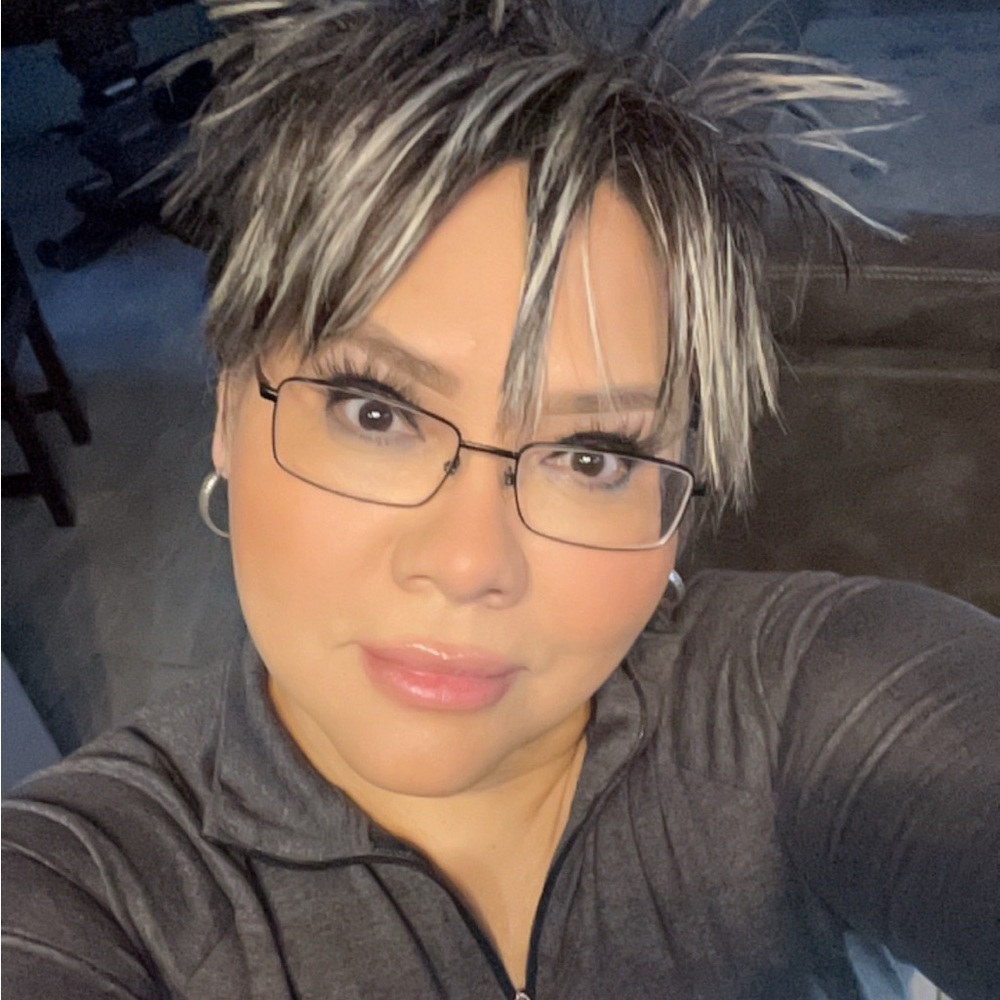 Meet your Posher, Paula